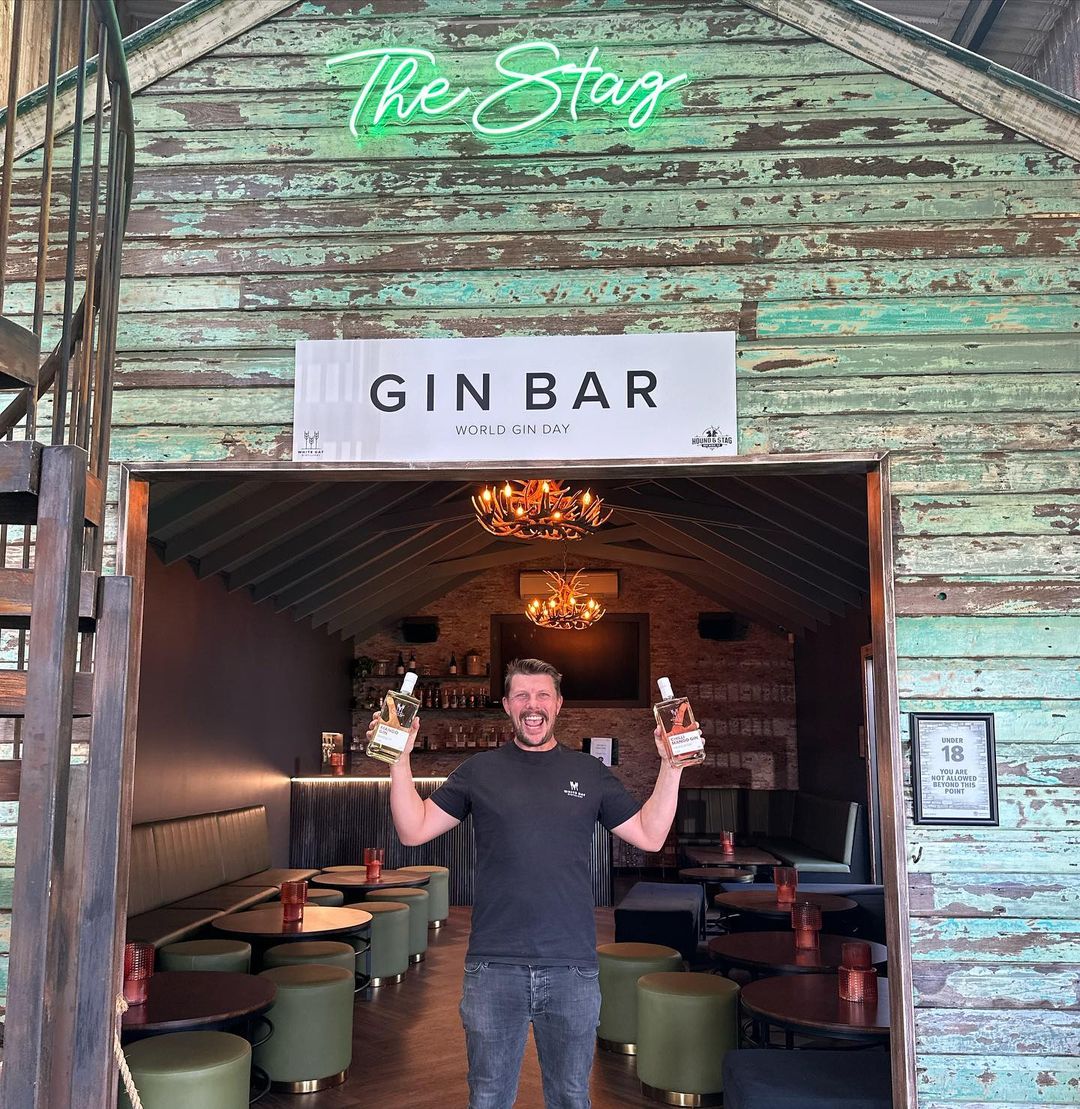 5 Brilliant Neon Sign Ideas for Your Bar